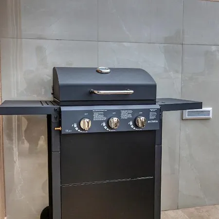 Duplex Penthouse In St. Julian's With Views & Bbq By 360 Estates شقة سليمة