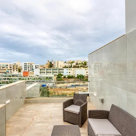 Duplex Penthouse In St. Julian's With Views & Bbq By 360 Estates * Sliema