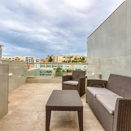 Apartment Duplex Penthouse In St. Julian's With Views & Bbq By 360 Estates *
