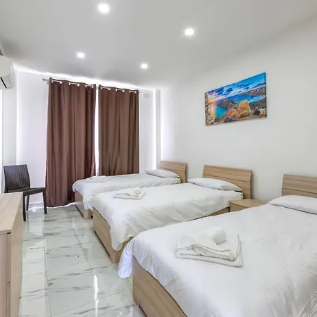 Апартаменты Duplex Penthouse In St. Julian's With Views & Bbq By 360 Estates *